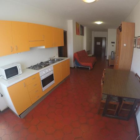 Condominio Commerciale 카오를레 외부 사진