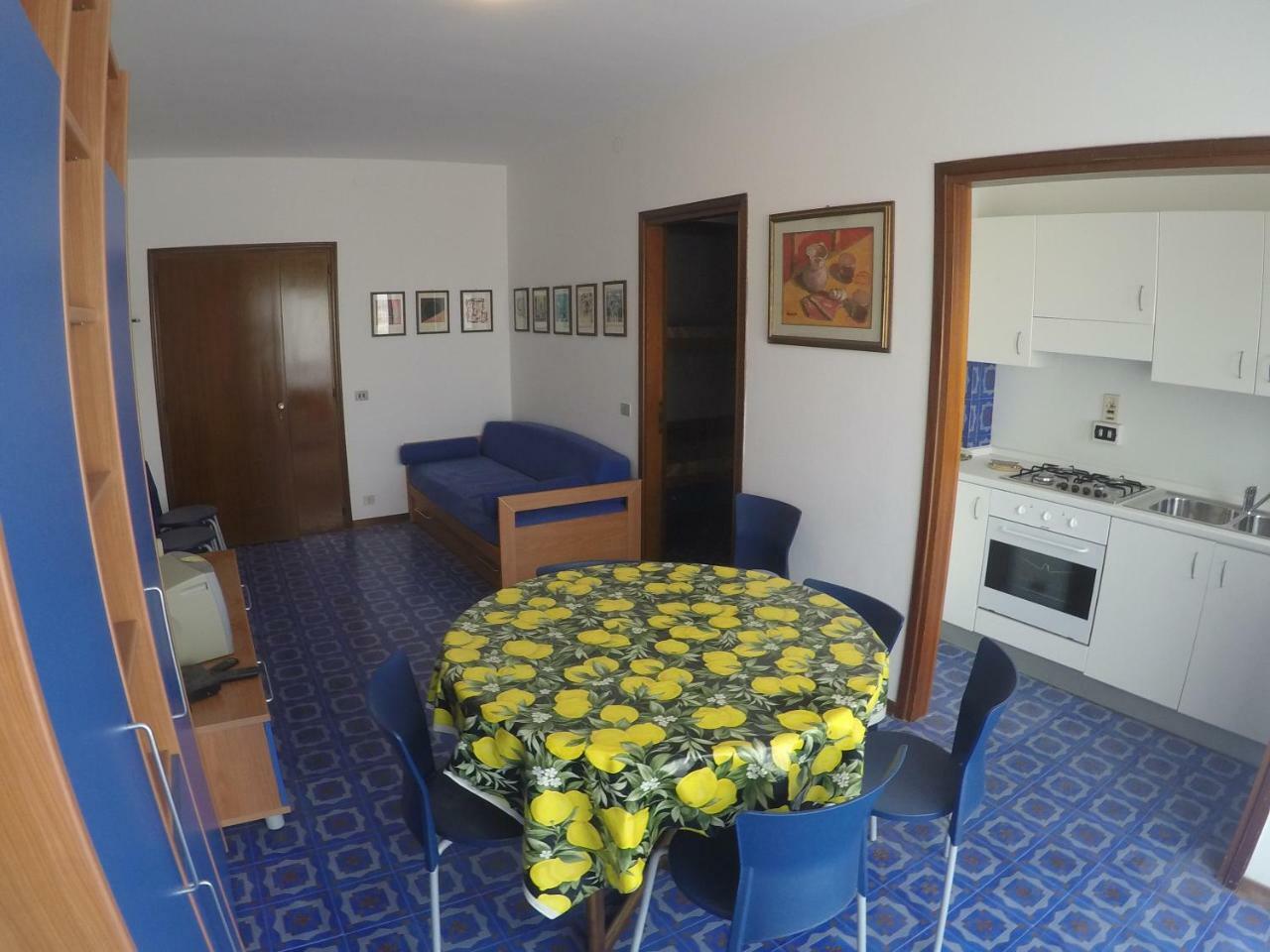 Condominio Commerciale 카오를레 외부 사진